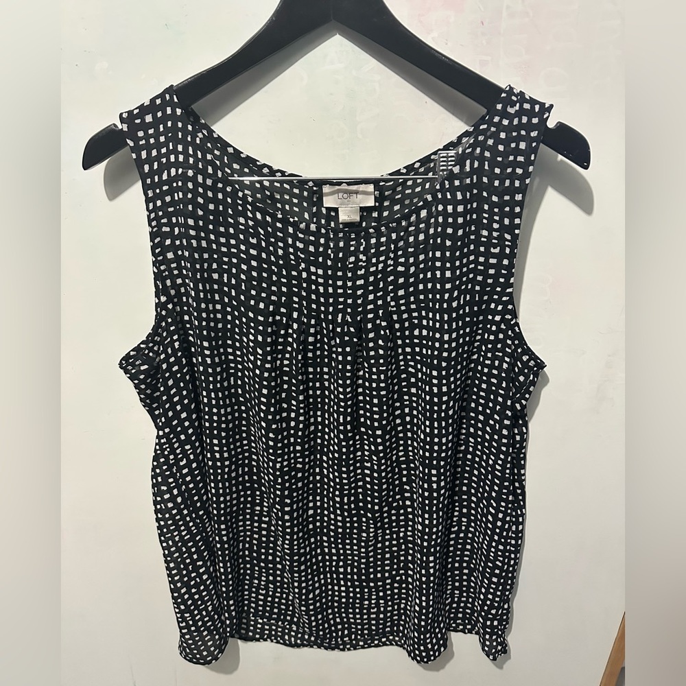 LOFT Patterned Sleeveless Blouse